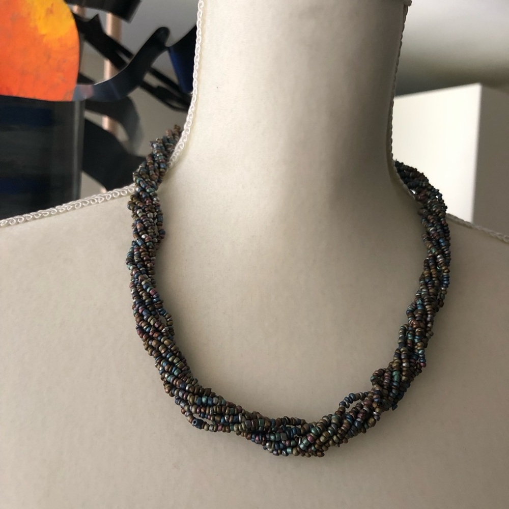 Elegant Multicolor Multi-Strand Beaded Necklace - Picture 3 of 9